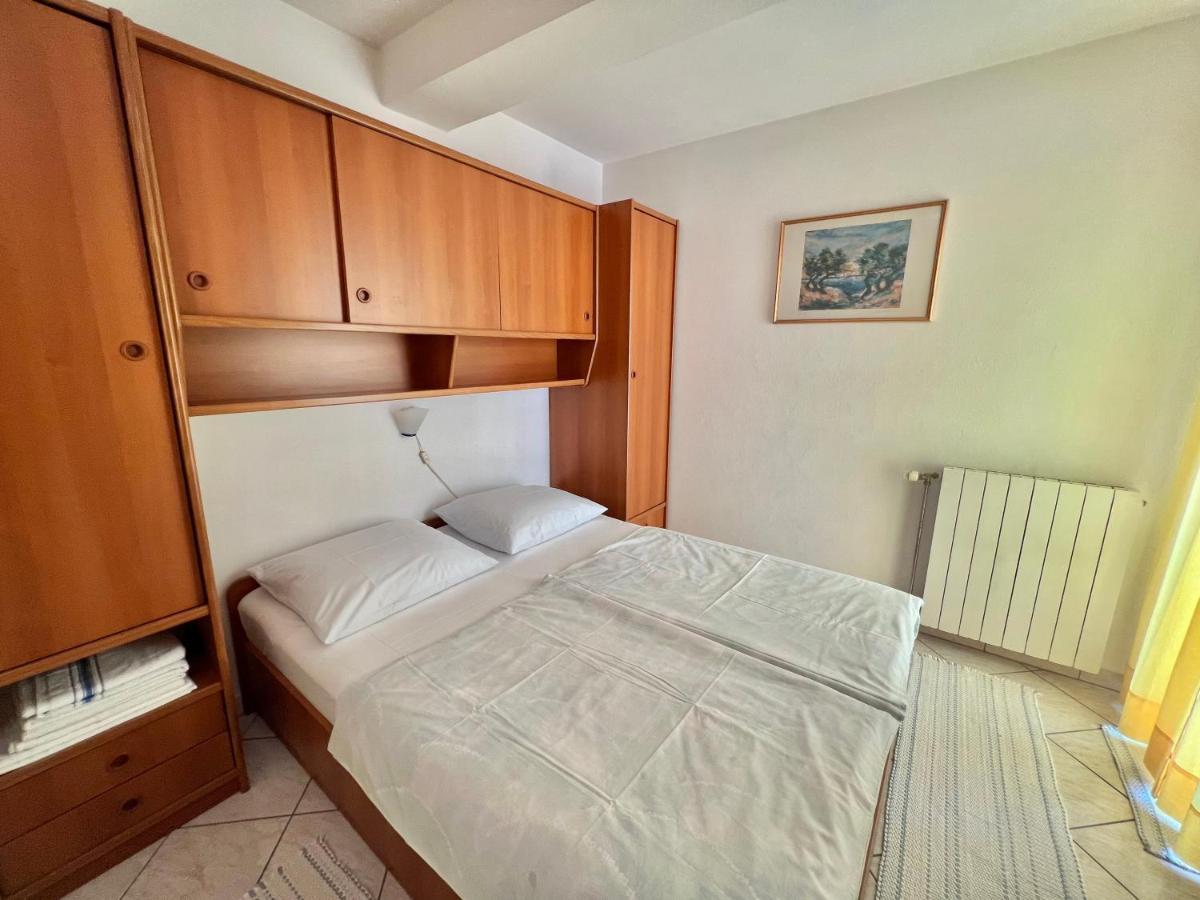Apartments Jadranka Dramalj Ngoại thất bức ảnh