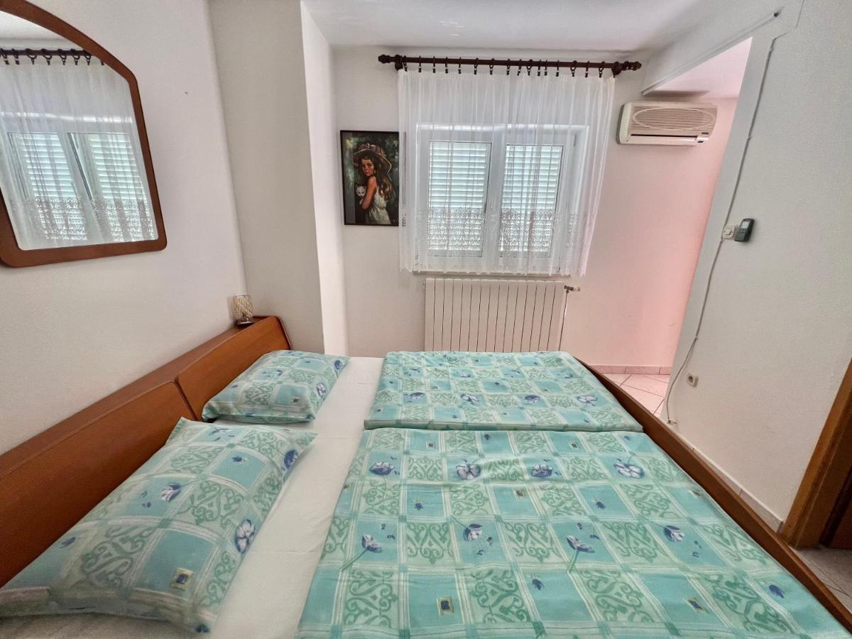 Apartments Jadranka Dramalj Ngoại thất bức ảnh